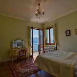 Pezzo 2-bedroom Lakeview With Shared Garden And Terrace شقة سان سيرو