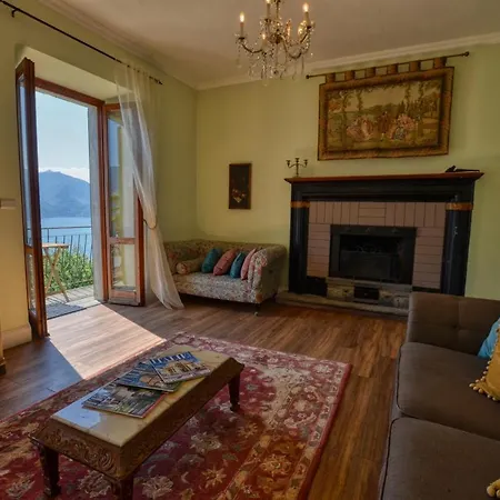 アパート Pezzo 2-bedroom Lakeview With Shared Garden And Terrace