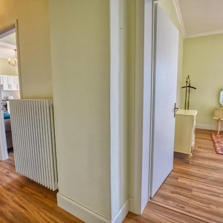 Apartment Pezzo 2-bedroom Lakeview With Shared Garden And Terrace