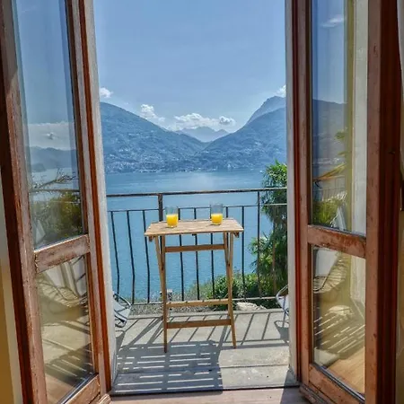 Pezzo 2-bedroom Lakeview With Shared Garden And Terrace San Siro (Lombardy)